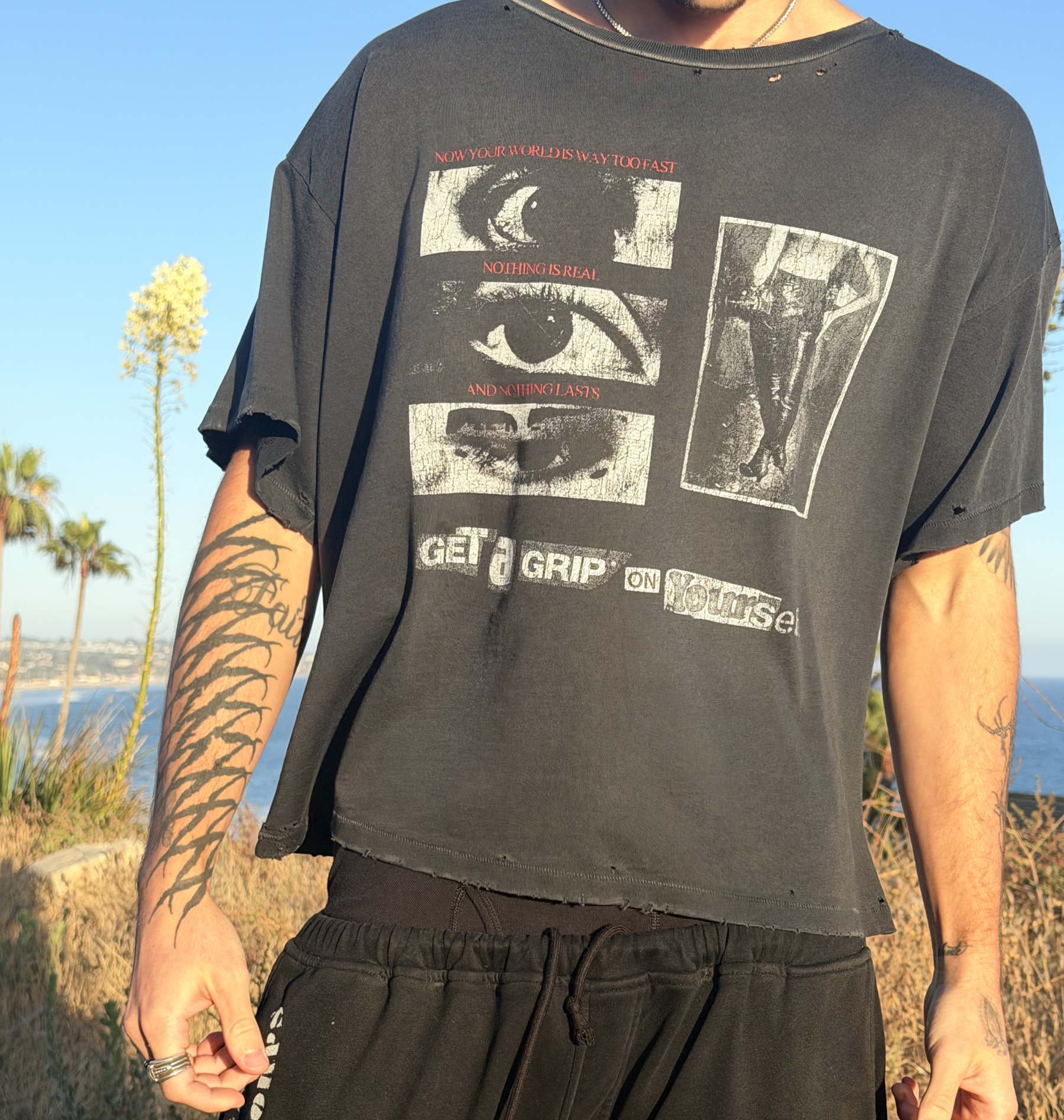 GET A GRIP TEE