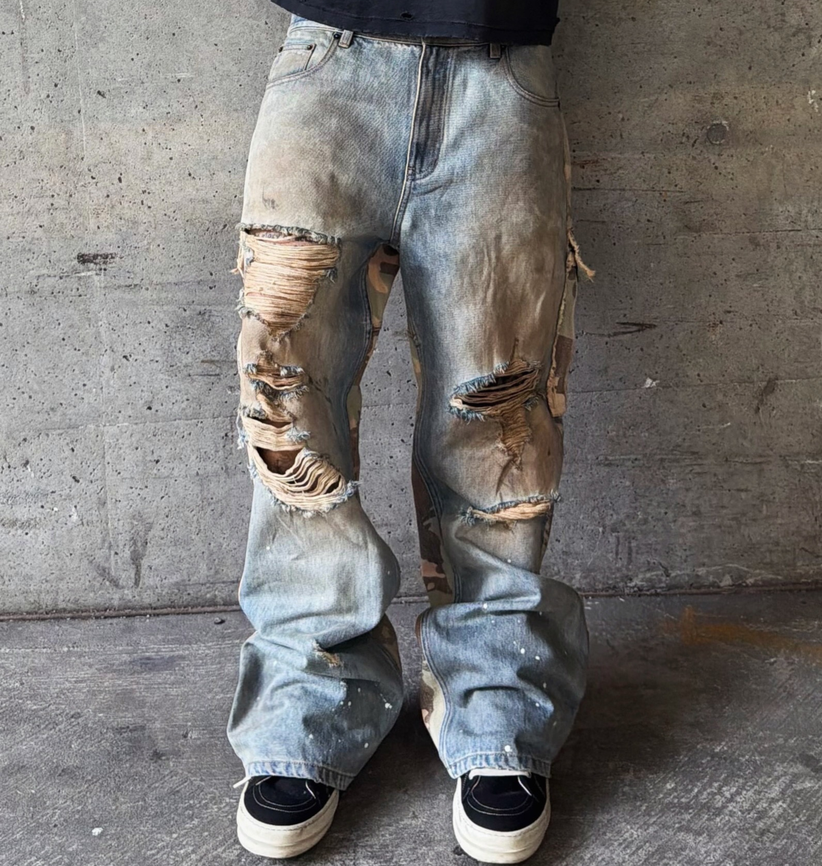 MULTIPLE PERSONALITY DENIM